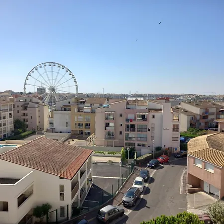 Apartment La Baleine Rose, T2 Vue Degagee Sur Le Centre Port Agde